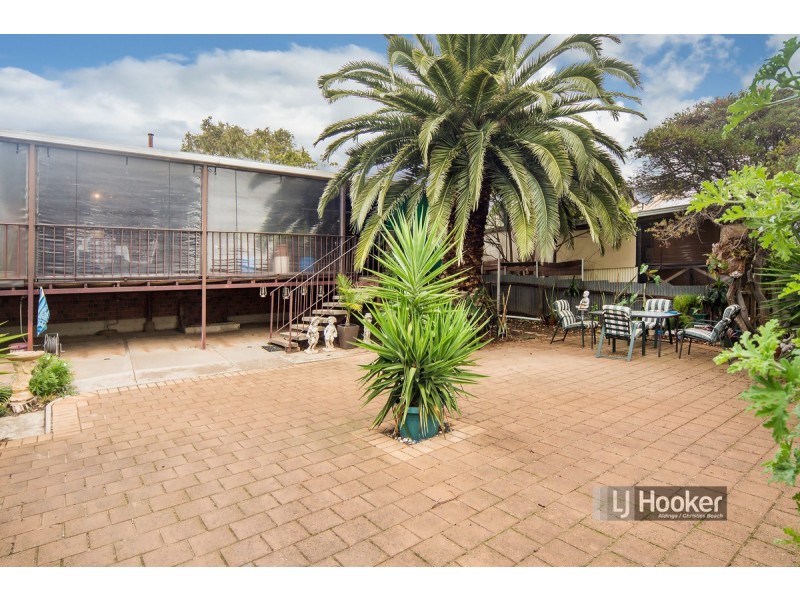 5 Guy Street, Christie Downs SA 5164
