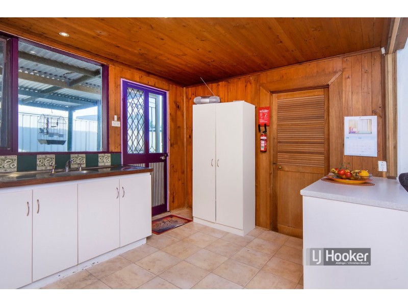 6 Martin Place, Christies Beach SA 5165