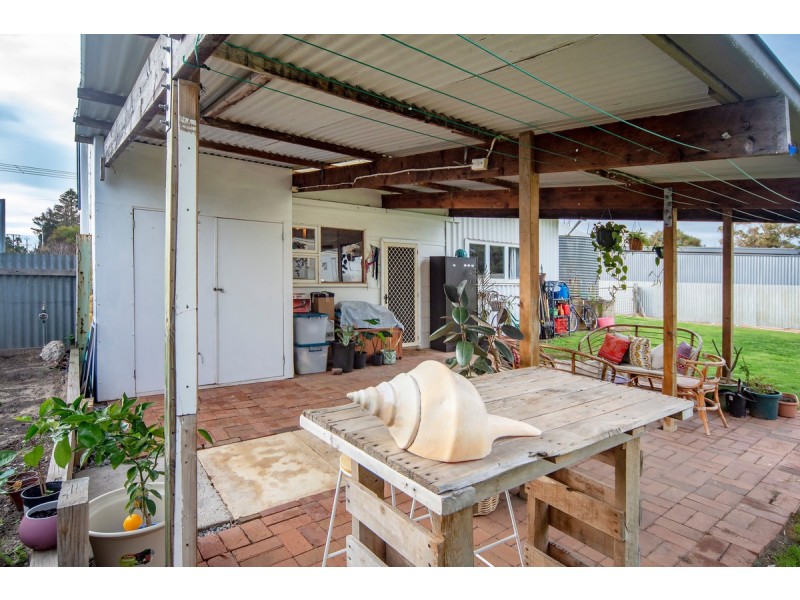 18 Seaview Street, Aldinga Beach SA 5173