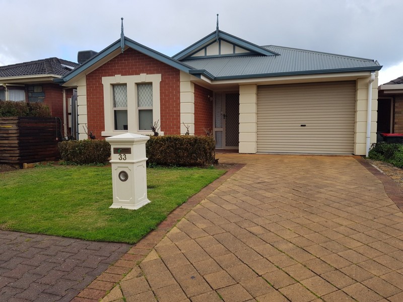 33 Brooks Circuit, Woodcroft SA 5162