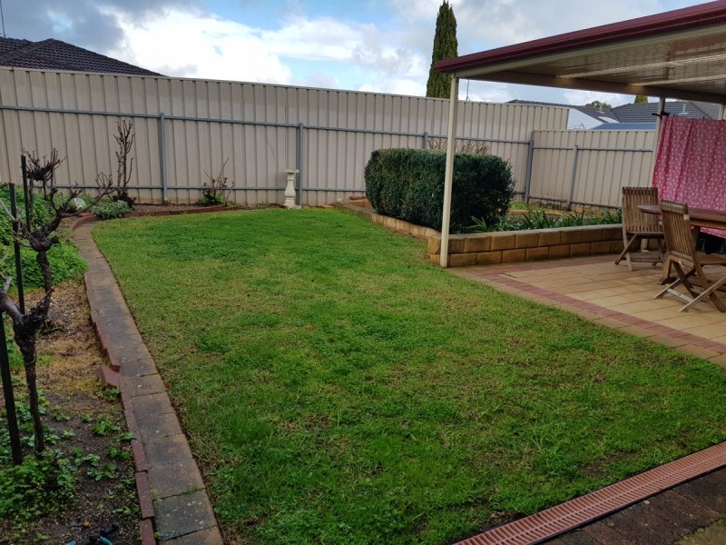 33 Brooks Circuit, Woodcroft SA 5162