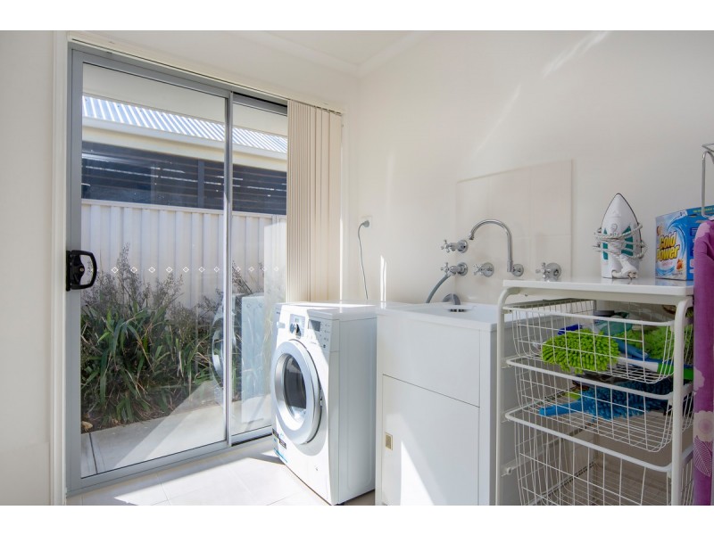 12 Cockle Avenue, Aldinga Beach SA 5173