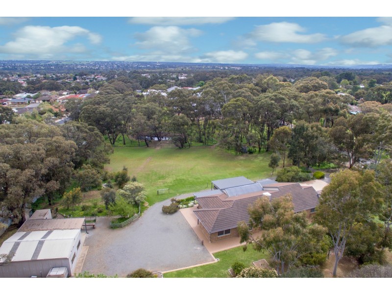 9 Conaghty Court, Woodcroft SA 5162