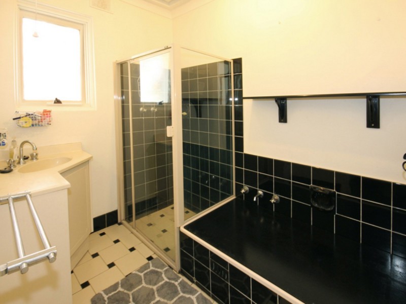 15 Carbenet Drive, Hackham SA 5163