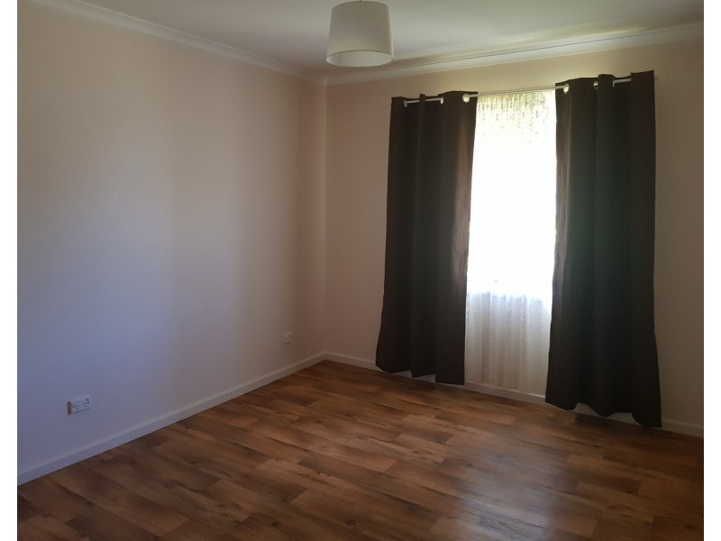 2 Olympia Crescent, Hackham West SA 5163