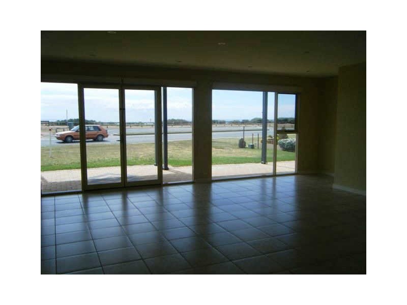 71 Esplanade, Aldinga Beach SA 5173