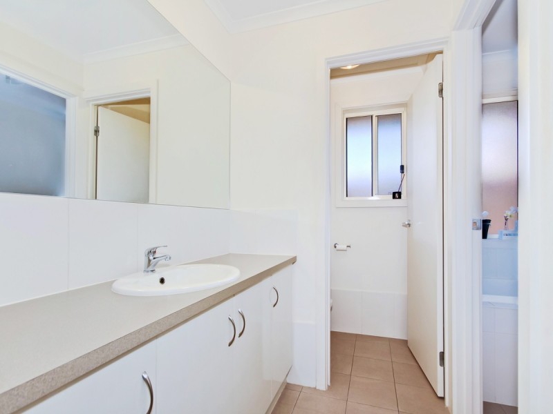 31 Jackstaff Road, Seaford Meadows SA 5169