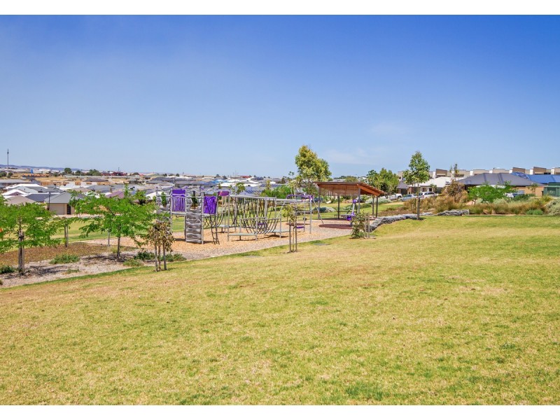 31 Jackstaff Road, Seaford Meadows SA 5169