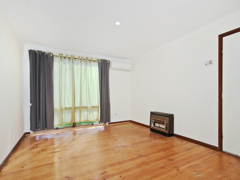 13 Catherine Crescent, Morphett Vale SA 5162