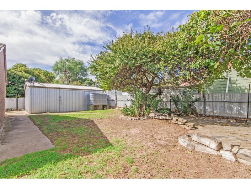 13 Catherine Crescent, Morphett Vale SA 5162