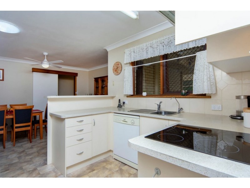 11 Flinders Crescent, Hackham SA 5163