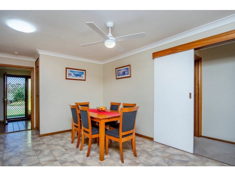 11 Flinders Crescent, Hackham SA 5163