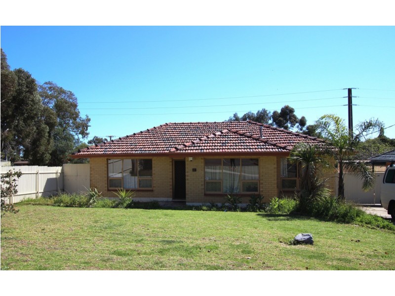 15 Carbenet Drive, Hackham SA 5163