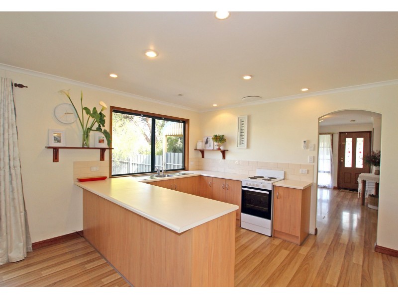 7 Martin Crescent, Aldinga Beach SA 5173