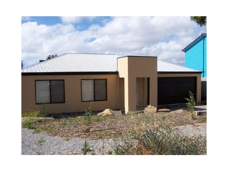 11 Aberdeen Street, Sellicks Beach SA 5174