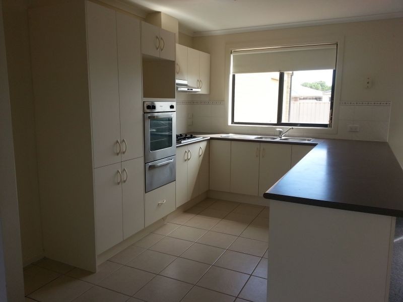 1 Blue Bay Avenue, Aldinga Beach SA 5173