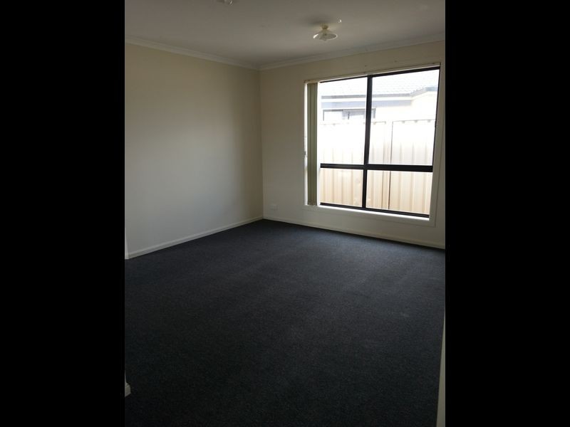 1 Blue Bay Avenue, Aldinga Beach SA 5173