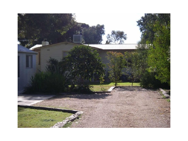 7 South Street, Port Willunga SA 5173