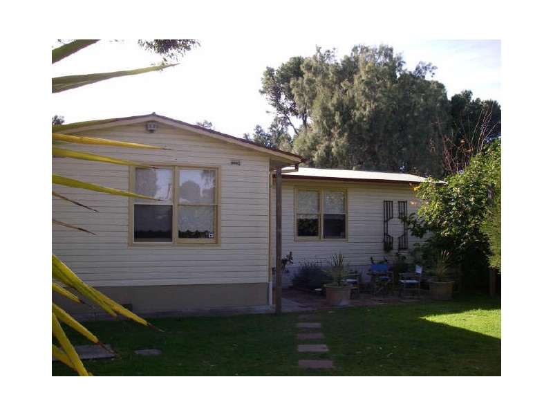 7 South Street, Port Willunga SA 5173