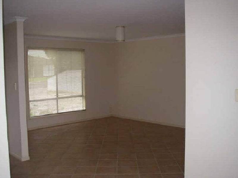 4 Walsh Street, Aldinga Beach SA 5173