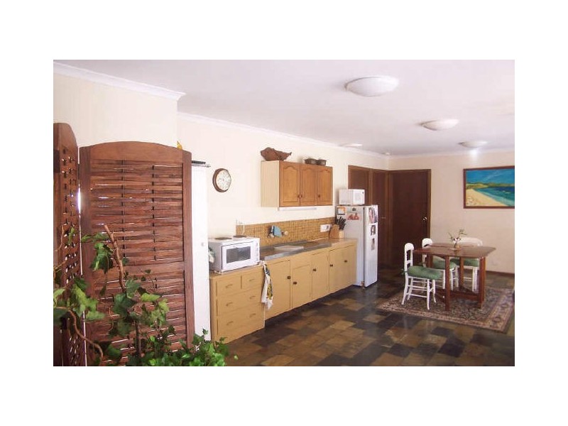 4 Quail Street, Aldinga Beach SA 5173