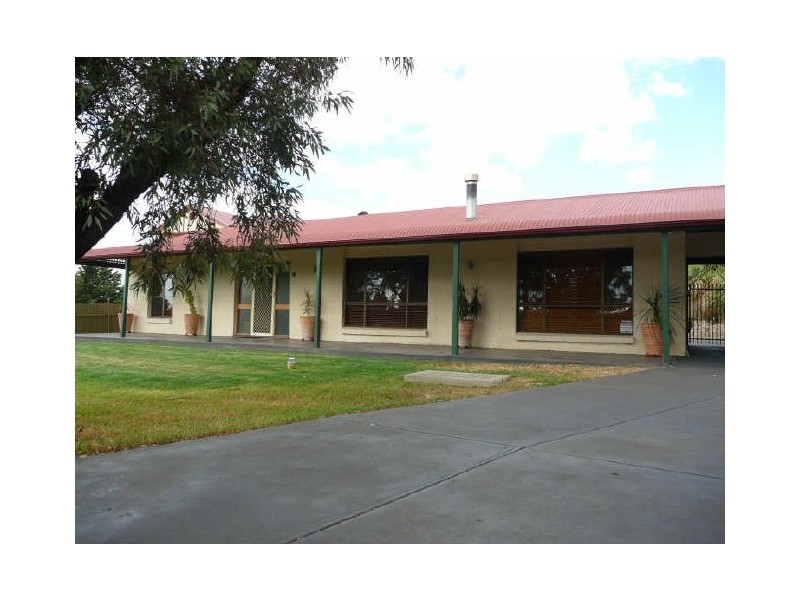 16 Stirling Avenue, Sellicks Beach SA 5174