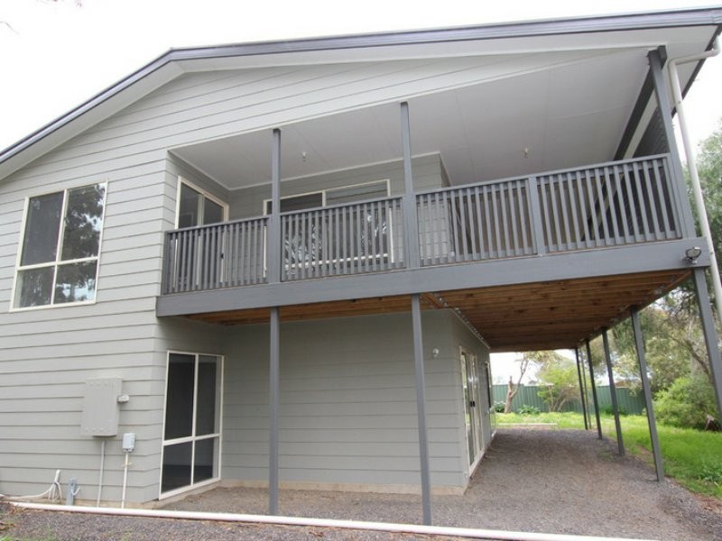 25 Stirling Avenue, Sellicks Beach SA 5174