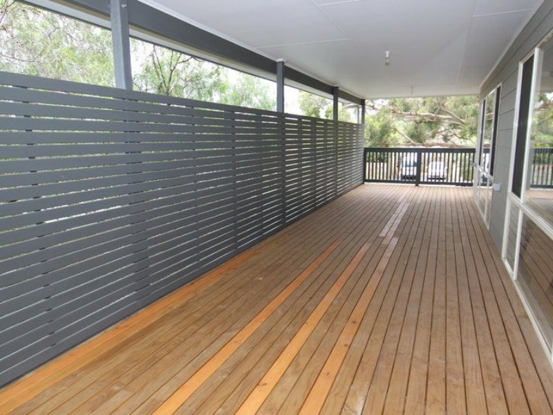25 Stirling Avenue, Sellicks Beach SA 5174
