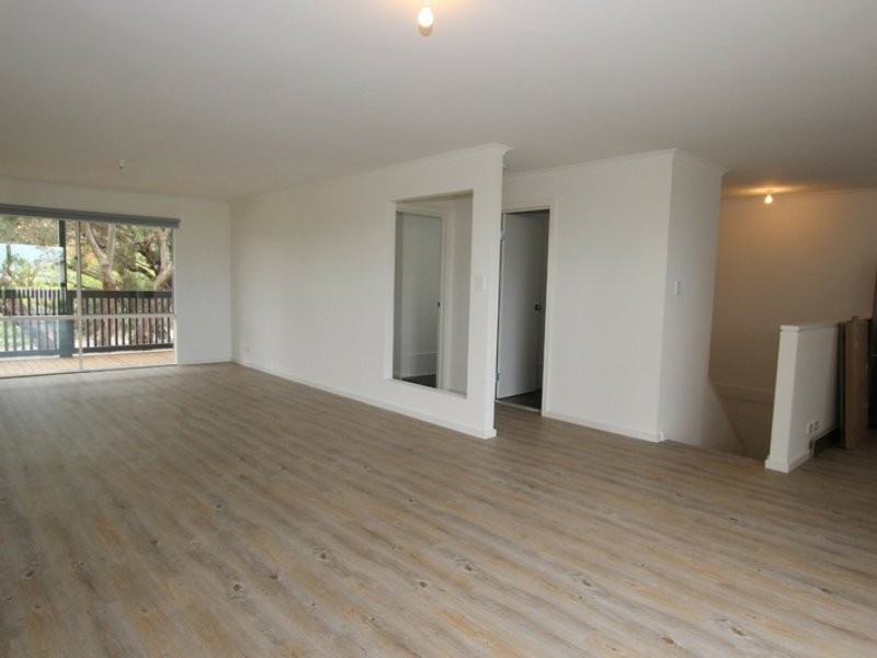 25 Stirling Avenue, Sellicks Beach SA 5174