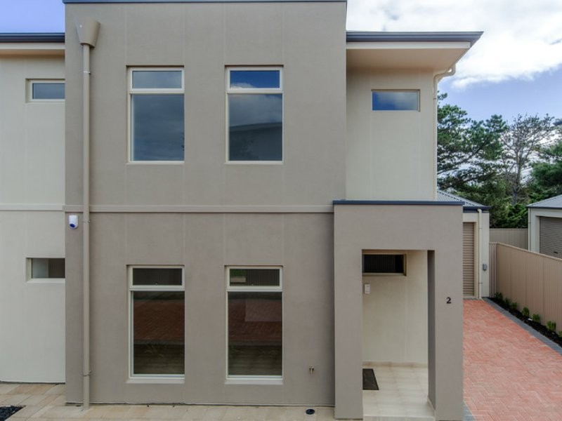 2/12 Whinnerah Avenue, Aldinga Beach SA 5173