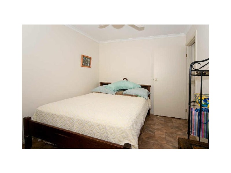 32 Harvey Crescent, Aldinga Beach SA 5173