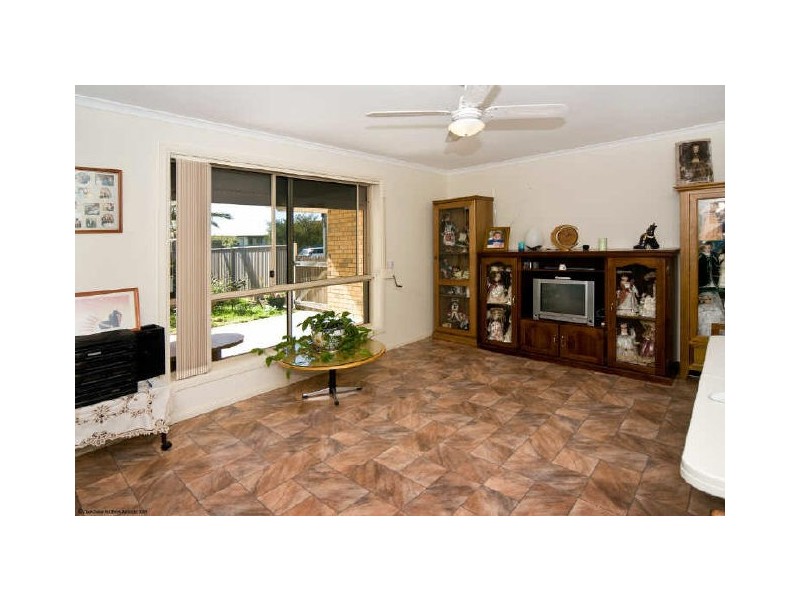 32 Harvey Crescent, Aldinga Beach SA 5173