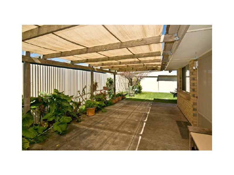 32 Harvey Crescent, Aldinga Beach SA 5173