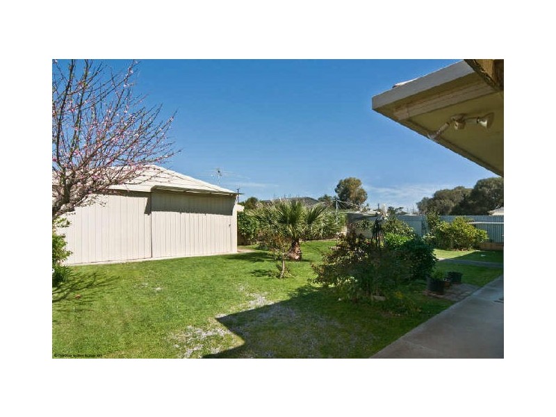 32 Harvey Crescent, Aldinga Beach SA 5173