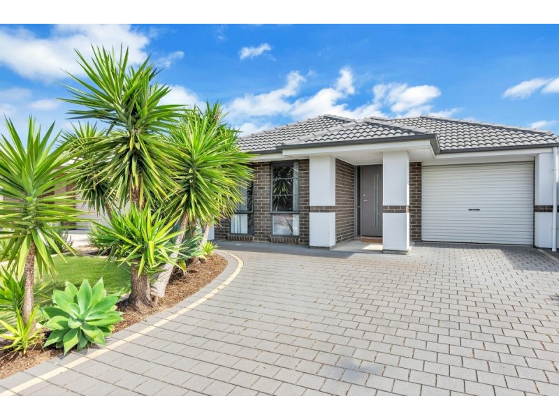 13 Sapphire Way, Aldinga Beach SA 5173