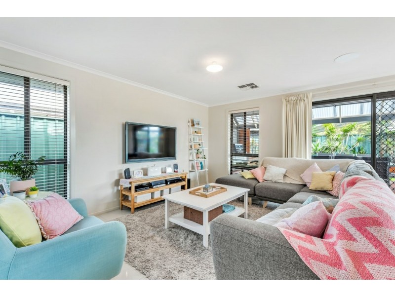 13 Sapphire Way, Aldinga Beach SA 5173