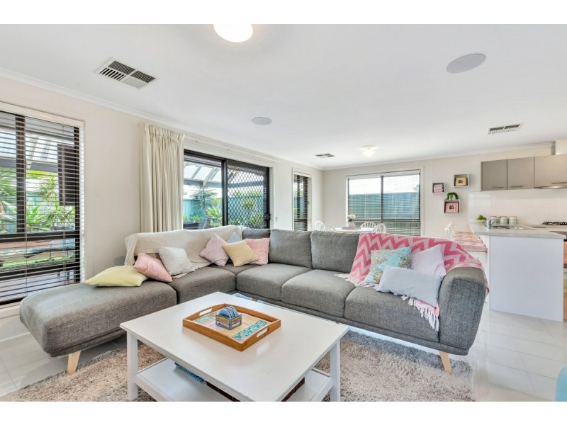13 Sapphire Way, Aldinga Beach SA 5173