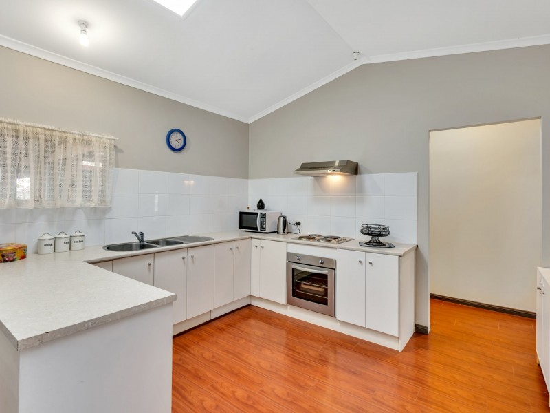 12 Jaguar Avenue, Port Willunga SA 5173