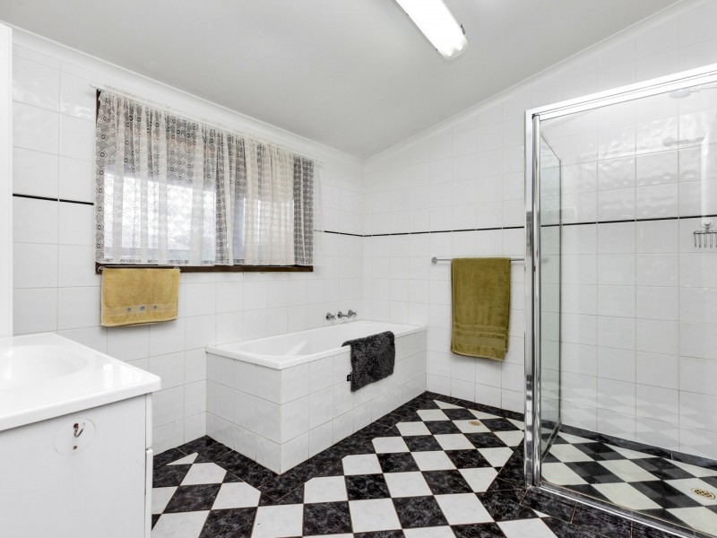 12 Jaguar Avenue, Port Willunga SA 5173