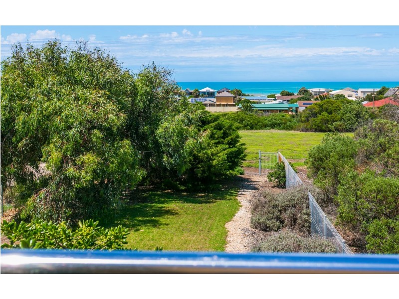 33 Padman Crescent, Middleton SA 5213