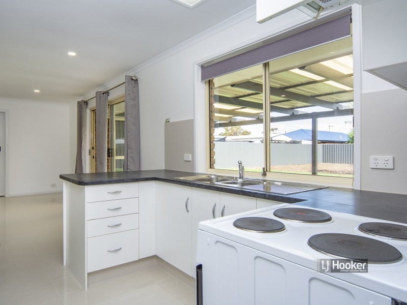 16 Oakley Crescent, Aldinga Beach SA 5173