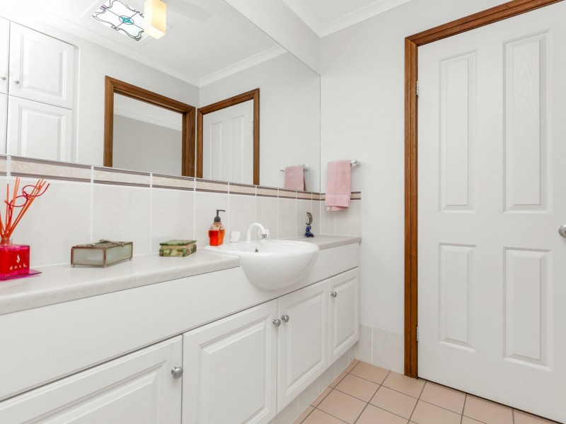 24 Desoto Drive, Port Willunga SA 5173