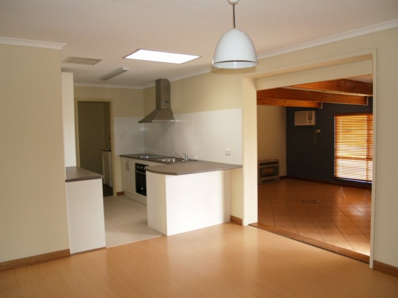 21 Charles Crescent, Port Noarlunga South SA 5167