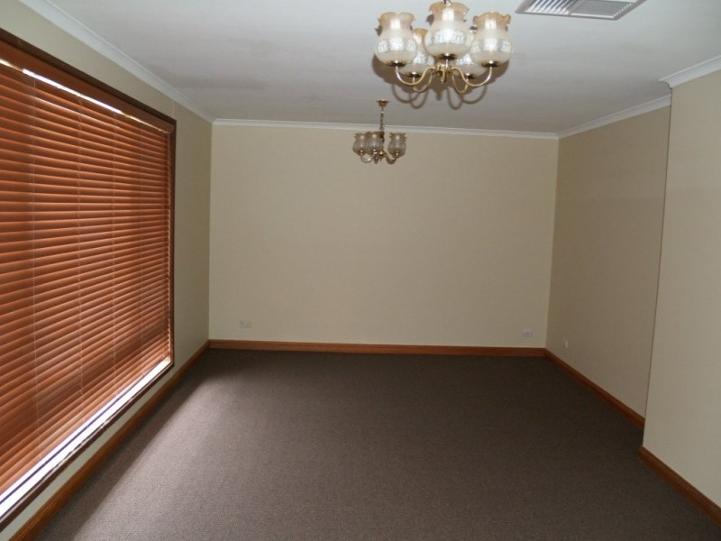 21 Charles Crescent, Port Noarlunga South SA 5167