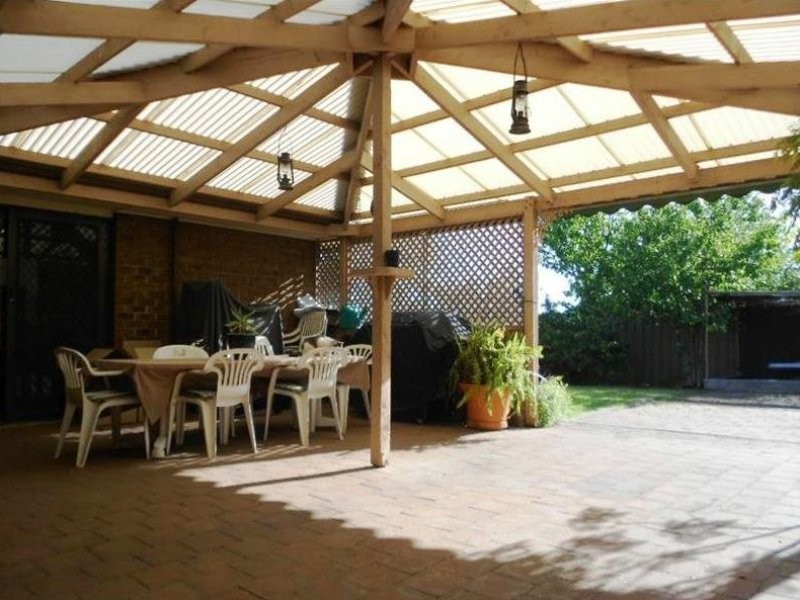 14 Queens Way, Woodcroft SA 5162