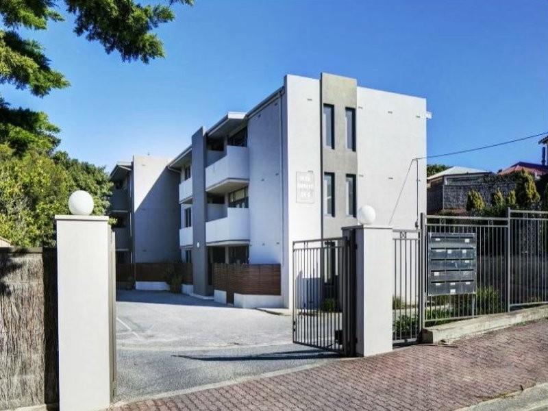 12/4 Bristol Place, Glenelg South SA 5045