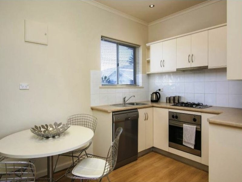 12/4 Bristol Place, Glenelg South SA 5045