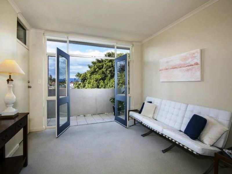 12/4 Bristol Place, Glenelg South SA 5045