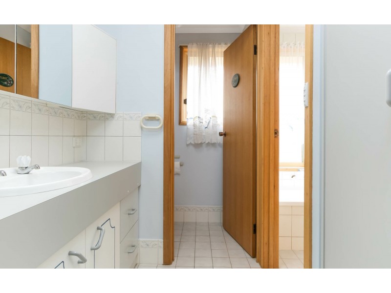 8 Glen Court, Goolwa Beach SA 5214