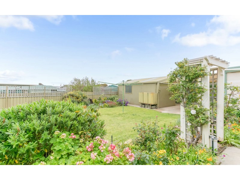 8 Glen Court, Goolwa Beach SA 5214
